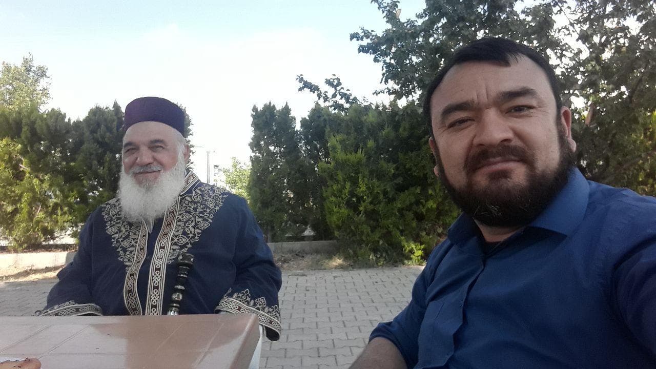 Ahmad Ramziy Afandi.  Turkiyadagi Naqshbandiyya tariqati shayxlaridan.